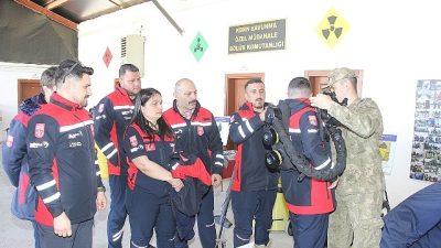 Beylikdüzü Belediyesi bünyesindeki NEFES Arama Kurtarma Ekibi’nin KBRN Takımı, Konya’da