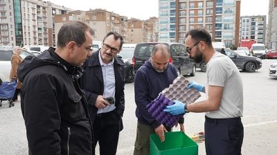 Beylikdüzü Belediyesi’nin hayata geçirdiği “Kart B” projesiyle geri dönüştürülebilir atıklarını