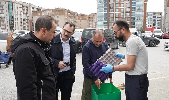 Beylikdüzü Belediyesi’nin hayata geçirdiği “Kart B” projesiyle geri dönüştürülebilir atıklarını