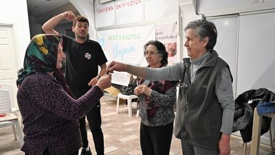 Bornova Belediyesi’nin hayata geçirdiği Sağlıklı Yaş Alma Eğitim Programları, ileri