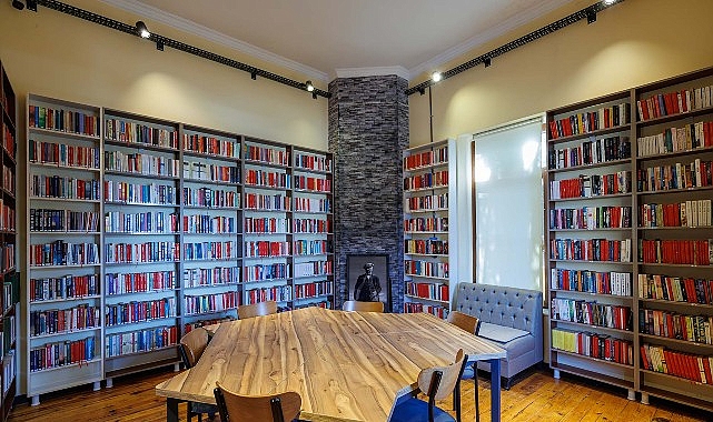 İlçenin kültürel zenginliğini 20 binin üzerinde eserle taçlandıran Buca Belediyesi