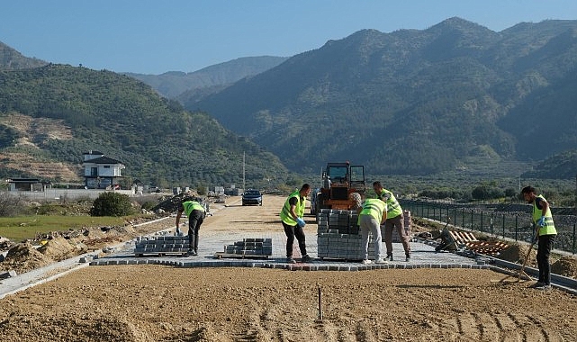 Çerçioğlu’nun öncülüğünde Aydın’ın tüm ilçelerinde vatandaşlarla buluşturulan ulaşım altyapısı yatırımları