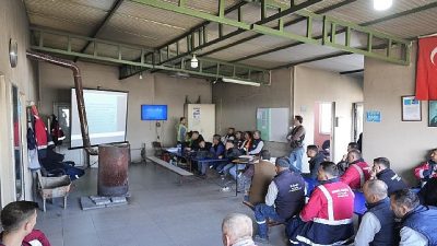 Burhaniye Belediyesi, çalışanlarının sağlığını ve güvenliğini ön planda tutmaya devam