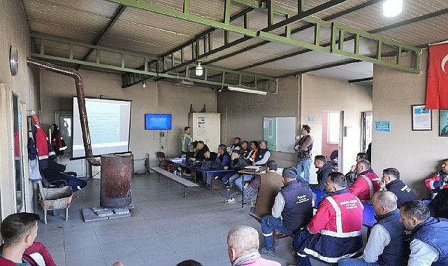 Burhaniye Belediyesi, çalışanlarının sağlığını ve güvenliğini ön planda tutmaya devam