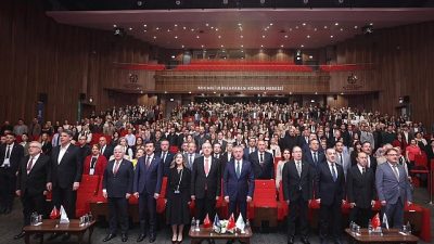 Kocaeli Büyükşehir Belediye Başkanı Tahir Büyükakın, USKAF Dezavantajlı Gruplarda Sağlık