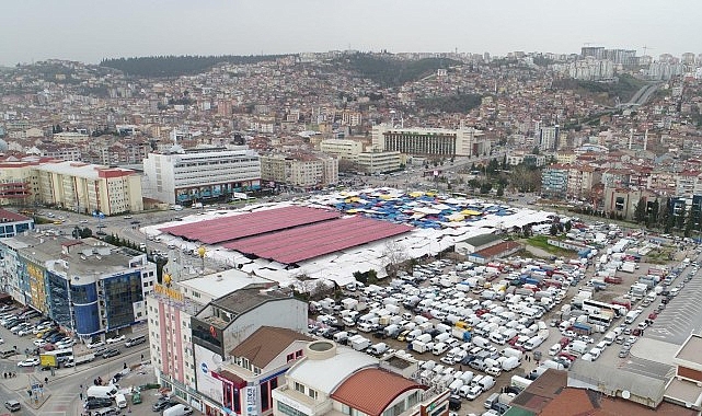 Kocaeli Büyükşehir Belediye Başkanı Tahir Büyükakın, Milli İrade Meydanı ile