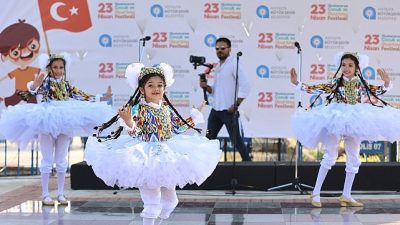 Antalya’da, 23 Nisan’da çocukların kahkahası yankılanacak, gökyüzü ise rengarenk uçurtmalarla