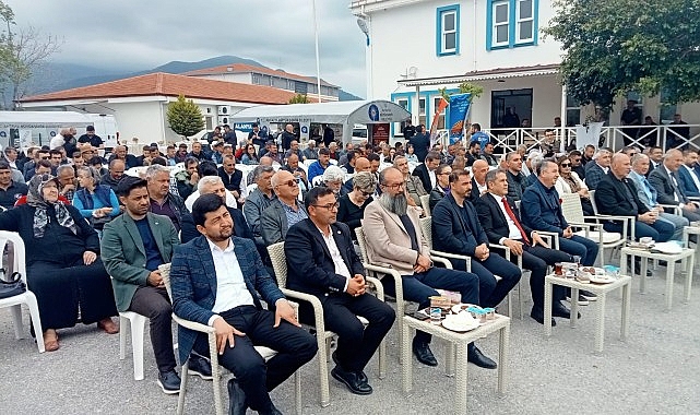 Antalya Büyükşehir Belediyesi, Alanya’nın coğrafi işaretli ürünü keçiboynuzunun üretimini artırmak