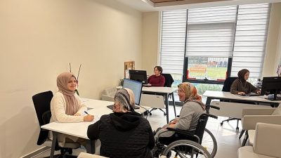 Kocaeli Büyükşehir Belediyesi, farklı engel gruplarına hitap eden çok yönlü