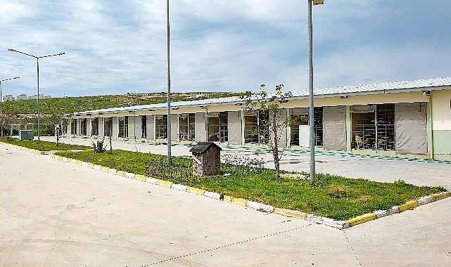 Menemen Belediyesi, ilçedeki tüm canlıların yaşam haklarına verdiği değerle, can