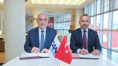 Canik Belediye Başkanı İbrahim Sandıkçı, teknolojiye yönelik yatırımları ilçeye kazandırmaya