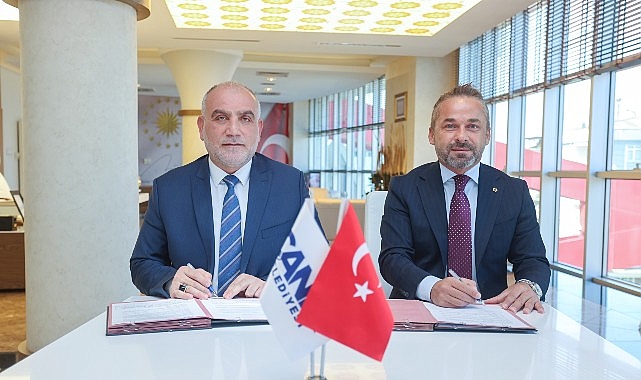 Canik Belediye Başkanı İbrahim Sandıkçı, teknolojiye yönelik yatırımları ilçeye kazandırmaya