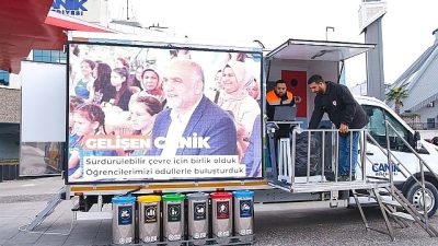 Canik Belediye Başkanı İbrahim Sandıkçı, Canik Mobil Sıfır Atık Aracı'na
