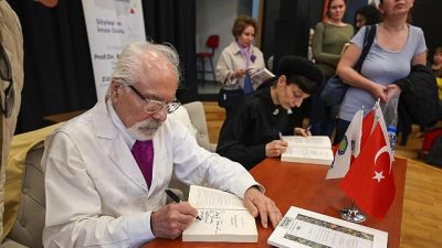 Bakırköy Belediyesi’nin her Cuma İspirtohane Kültür Merkezi’nde düzenlediği “Bakırköy Muhabbeti”