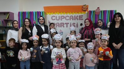 Anne-Çocuk etkinliği kapsamında Cupcake Süsleme Workshop etkinliği düzenlendi. Nevşehir Kültür,