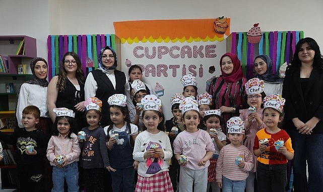Anne-Çocuk etkinliği kapsamında Cupcake Süsleme Workshop etkinliği düzenlendi. Nevşehir Kültür,