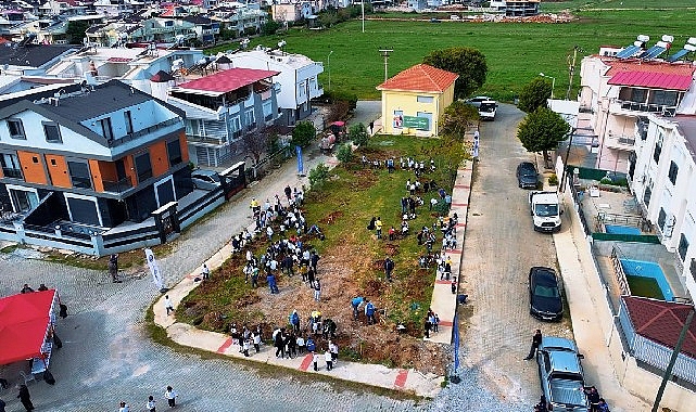 Didim’de Orman Haftası kapsamında anlamlı bir etkinlik gerçekleştirildi. Didim Belediyesi’ne