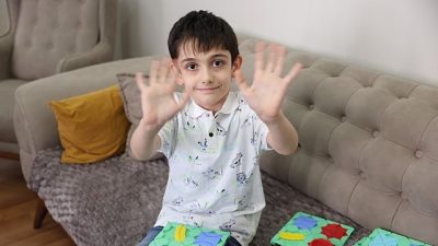 Bağcılar Belediyesi Sosyal Hizmetler Müdürlüğü personeli, hastalıkların nedeniyle evde eğitim