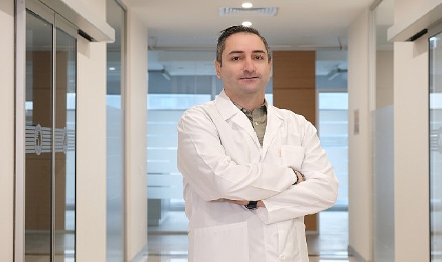 Üsküdar Üniversitesi Diş Hastanesi Çocuk Diş Hekimi Doç. Dr. Barış