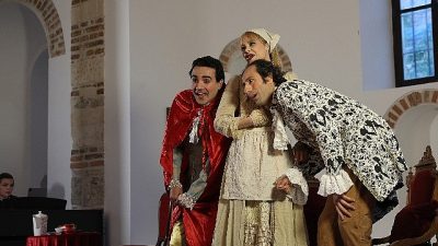 Nilüfer Belediyesi’nin ‘Bahar Operası’ kapsamında düzenlediği, Pergolesi’nin ünlü komik operası