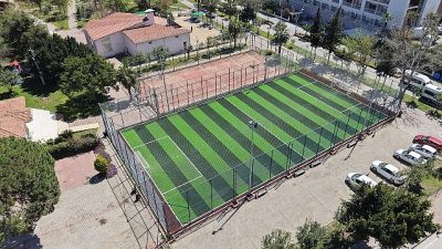 Göynük Mahallesi’nde bulunan Kemer Belediyesi Günübirlik Sosyal Tesisleri içerisindeki halı