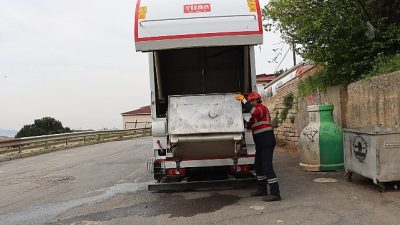 Maltepe Belediyesi, kent genelinde sürdürdüğü temizlik çalışmalarına Gülensu Mahallesi’nde gerçekleştirdiği