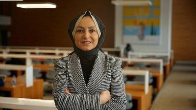 En basit şekilde “uzağı net görememe” olarak tanımlanan miyopinin görülme