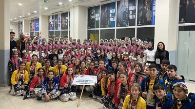 Gençlik ve Spor Bakanlığı Türkiye Halk Oyunları Federasyonu tarafından düzenlenen