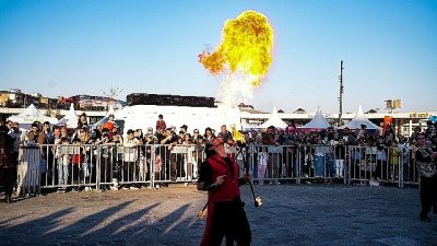 Kocaeli’deki çocukların buluşma adresi olan İzmit Milli İrade Meydanı muhteşem