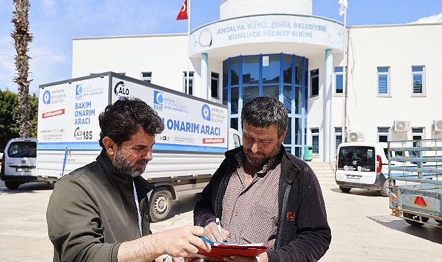 Antalya Büyükşehir Belediyesi Tarımsal Hizmetler Dairesi Başkanlığı ekipleri, Kumluca ilçesinde