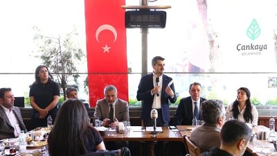 Çankaya Belediye Başkanı Hüseyin Can Güner, Bahçelievler’de faaliyet gösteren esnafla