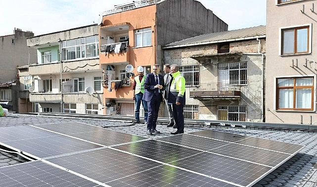 Belediye Başkan Vekili İbrahim Akın, Bayrampaşa’da belediyenin hizmet binalarında Güneş