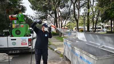 Manisa Büyükşehir Belediyesi, yaz mevsimi öncesinde halk sağlığını korumak ve