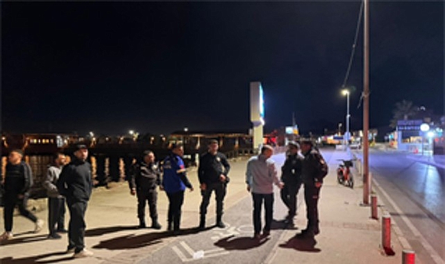 İnciraltı sahilinde fahiş fiyat uygulamalarıyla gündeme gelen seyyar satıcılara karşı