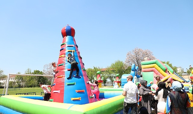 İnegöl Belediyesi’nin 23 Nisan Ulusal Egemenlik ve Çocuk Bayramı kapsamında