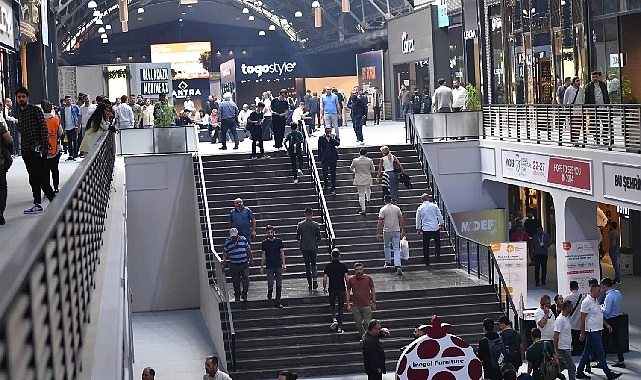 Türkiye’nin mobilya başkenti İnegöl’de mobilya sektörünün vitrini konumundaki 54. MODEF