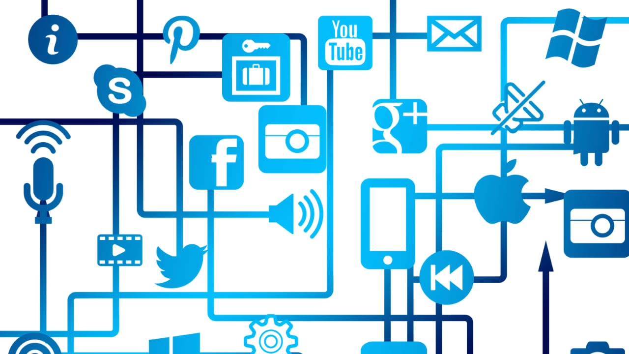 Digibranding kurucu ortağı Bahar Üner Anahmias "İnternet beynimizi tembelleştiriyor mu" sorusuna cevap