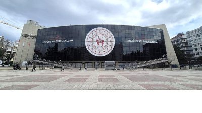 İzmir Alsancak’taki Türkiye Voleybol Federasyonu İzmir Atatürk Voleybol Spor Kompleksi’nde,