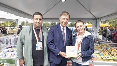 İzmir Büyükşehir Belediye Başkanı Dr. Cemil Tugay, 17-26 Nisan tarihlerinde