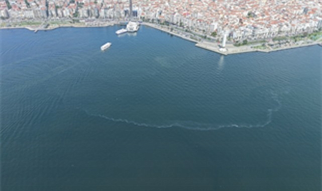 İzmir Büyükşehir Belediyesi tarafından İzmir Körfezi’nde yapılan rutin dron tarama