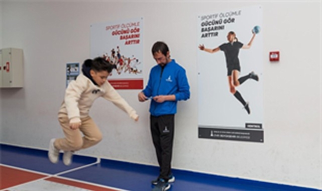 İzmir Büyükşehir Belediye Başkanı Dr. Cemil Tugay, Roman Yurttaş Meclisi’nde