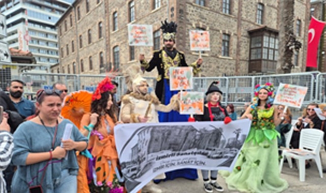 İzmirli sanatçılar ve İzmir Kent Konseyi, İzmir Büyükşehir Belediyesi Meslek