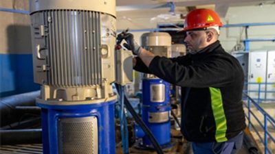 İZSU, terfi merkezlerinde eski sistemleri yeni nesil panolar ve pompalarla