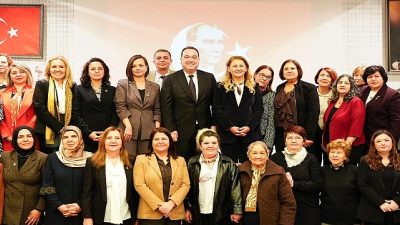 Türk kadınlarına belediye seçimlerinde seçme ve aday olma hakkının tanınmasının