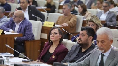 Karabağlar Belediye Meclisi’nin Nisan ayı ikinci oturumu Belediye Başkanı Helil