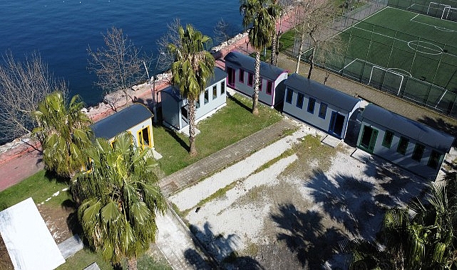 Çocukların güvenli ve eğitici ortamda eğlenerek vakit geçirdiği “Lokomotif Çocuk