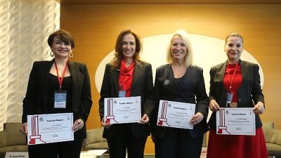 Karşıyaka Belediyesi Kent Düşünce Merkezi, akademisyenler ve sivil toplum temsilcilerinin