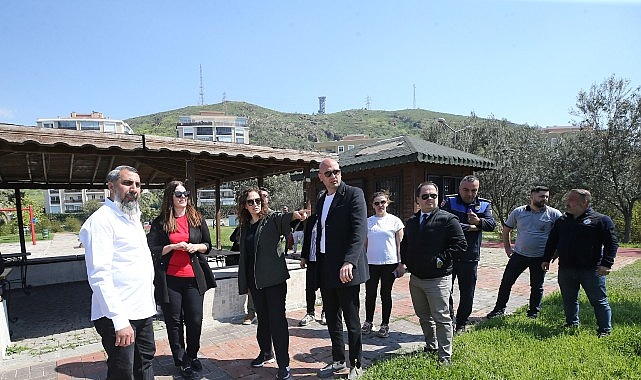 Karşıyaka Belediyesi, ilçe genelindeki parkları tek tek yenileyerek daha modern,