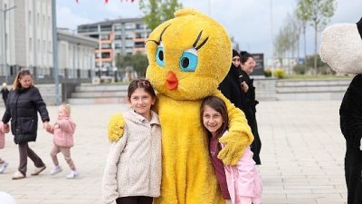 Kartepe Belediyesi, 23 Nisan Ulusal Egemenlik ve Çocuk Bayramı coşkusunu