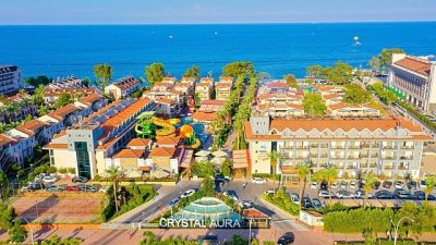 Antalya’nın Kemer ilçesinde faaliyet gösteren Crystal Aura Aqua Collection, çevreye